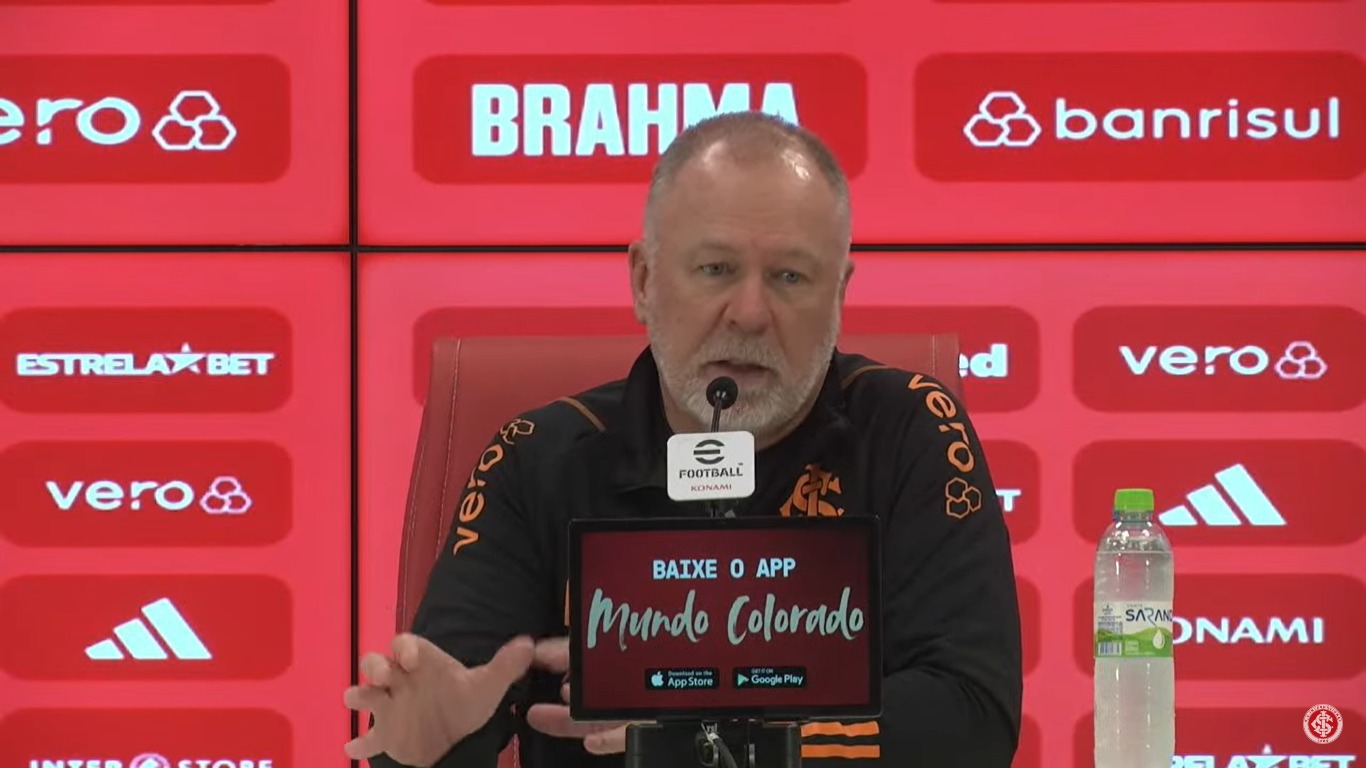 Mano Menezes analisa empate com o Cruzeiro e admite primeiro tempo com “equívocos demais”