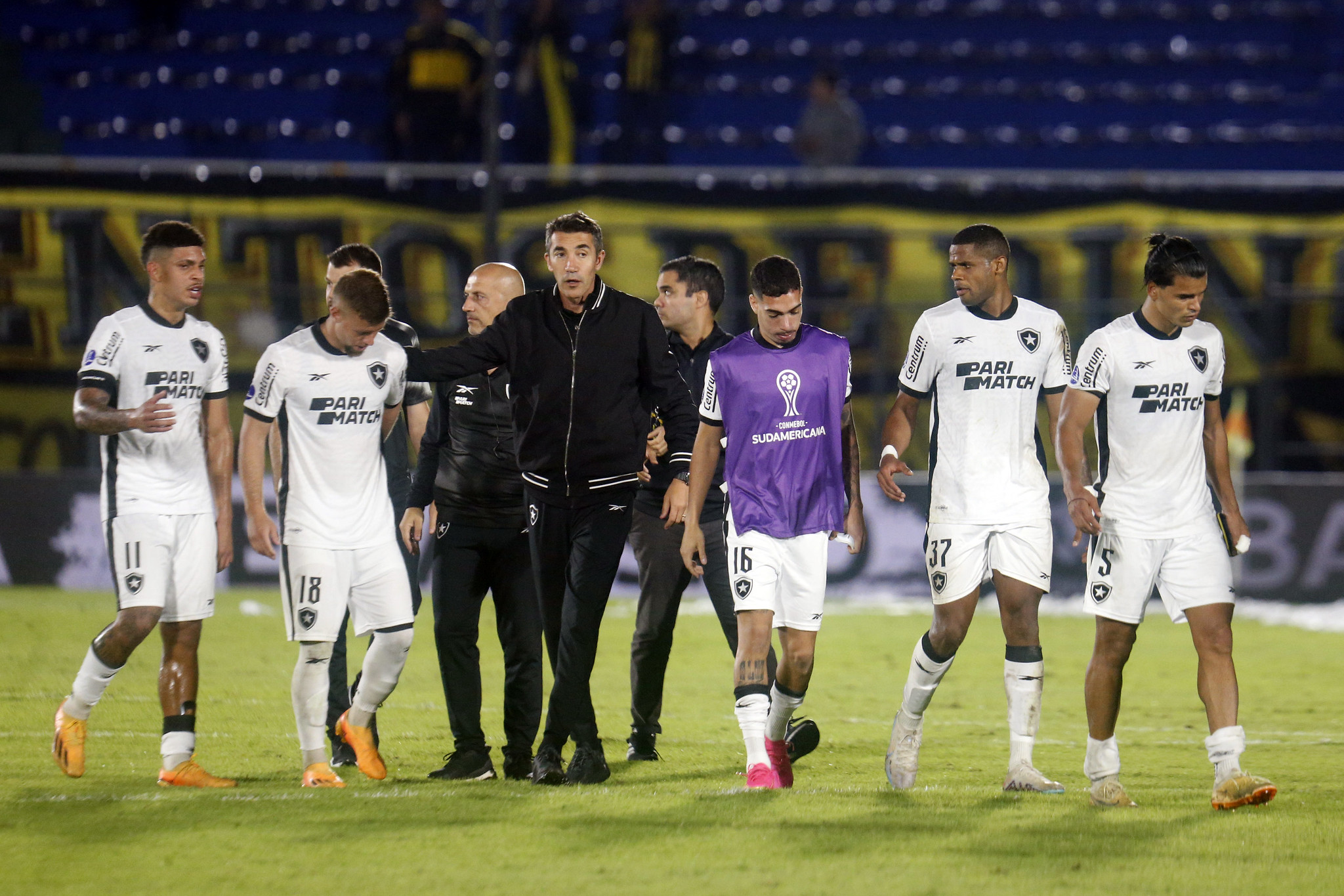 Uruguaio entra no BID e Botafogo terá reforço contra o Inter