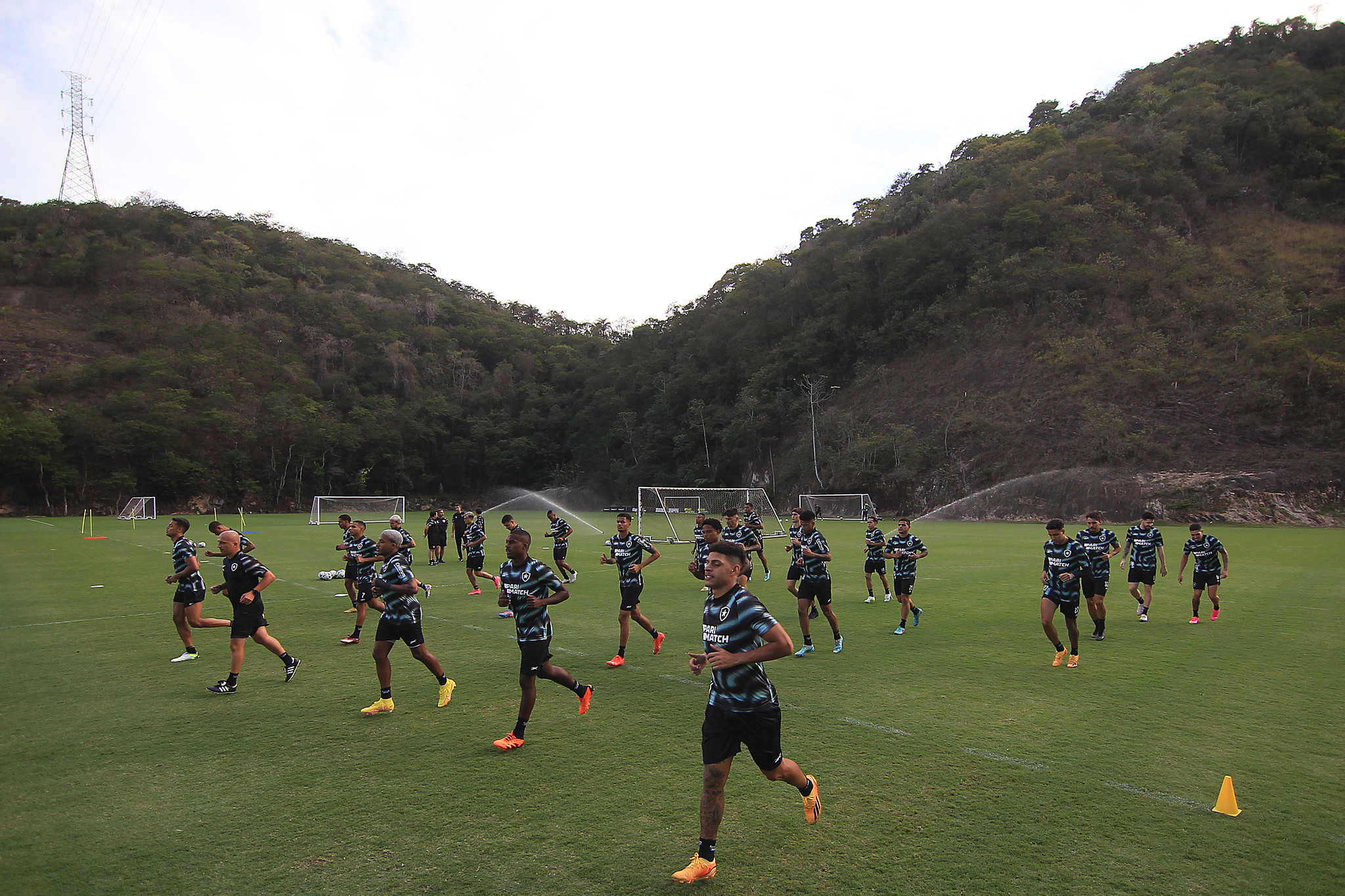 A longa lista de desfalques do Botafogo para a partida contra o Inter