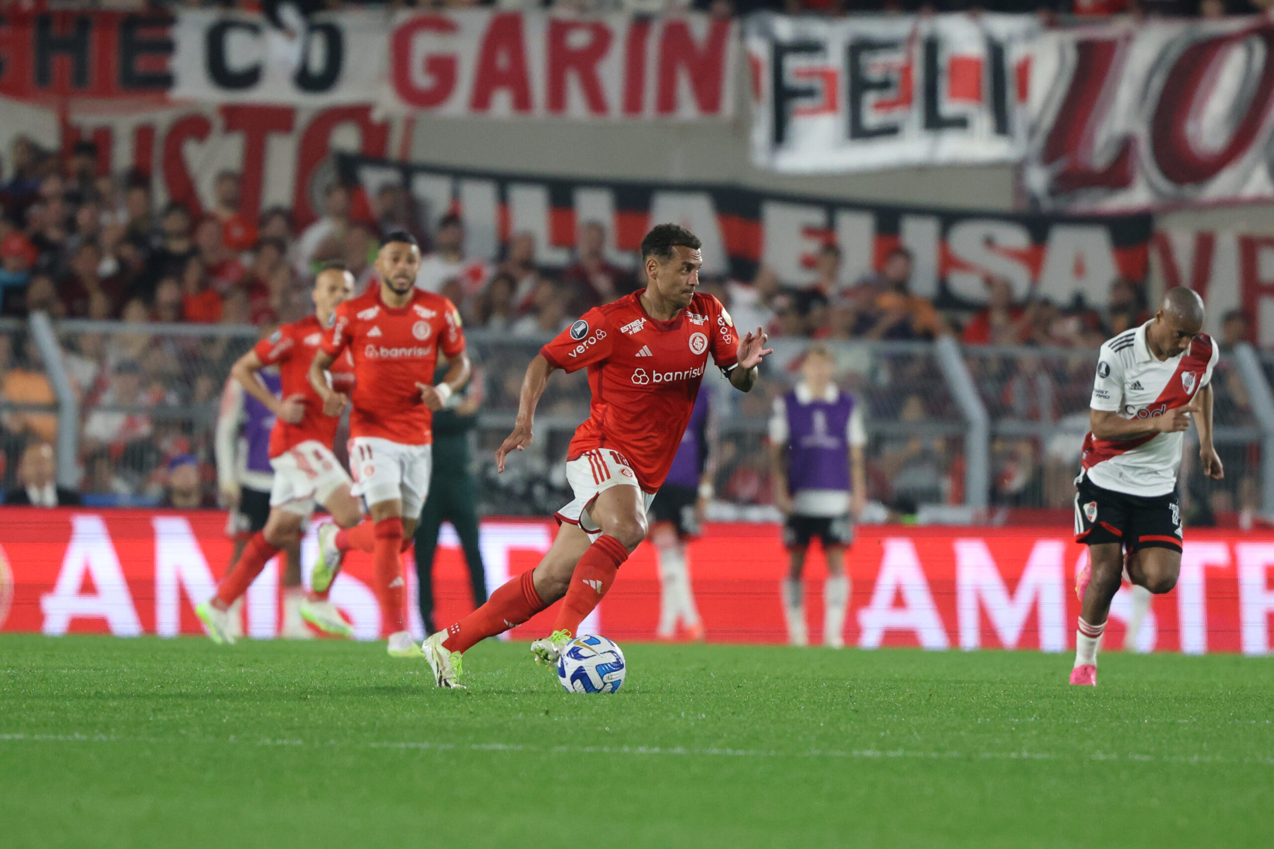 Alan Patrick é sincero ao projetar classificação após a derrota para o River Plate