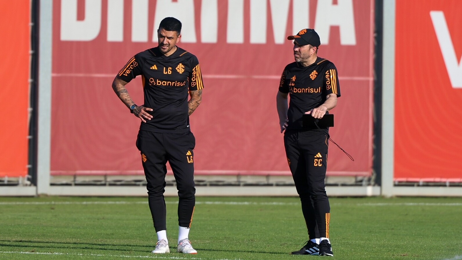 A informação sobre Eduardo Coudet e Lucho González que agitou a torcida nesta terça-feira