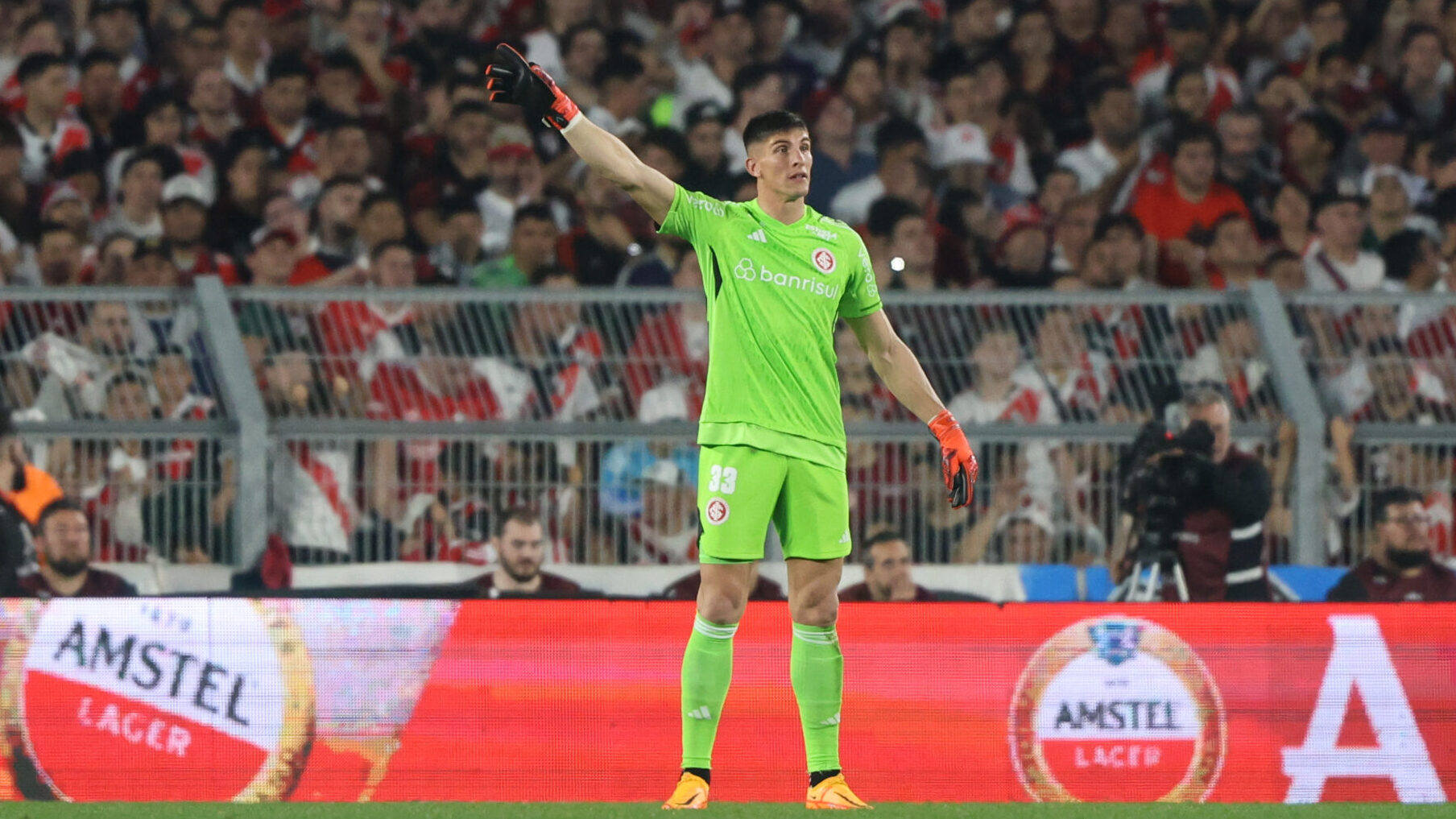 Técnico do River Plate desabafa sobre Sergio Rochet após vencer o Inter