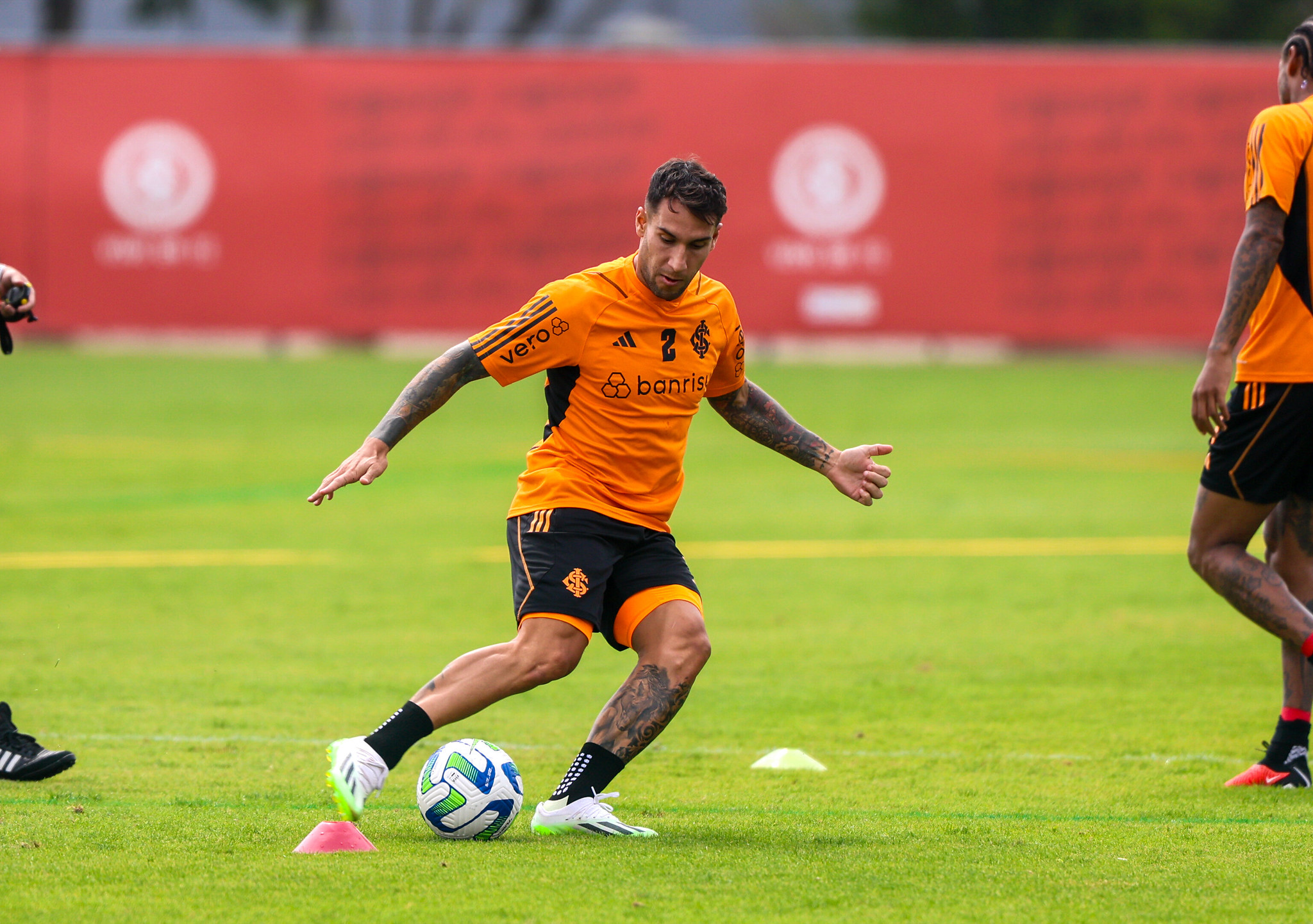 A projeção de Hugo Mallo para a partida contra o Goiás