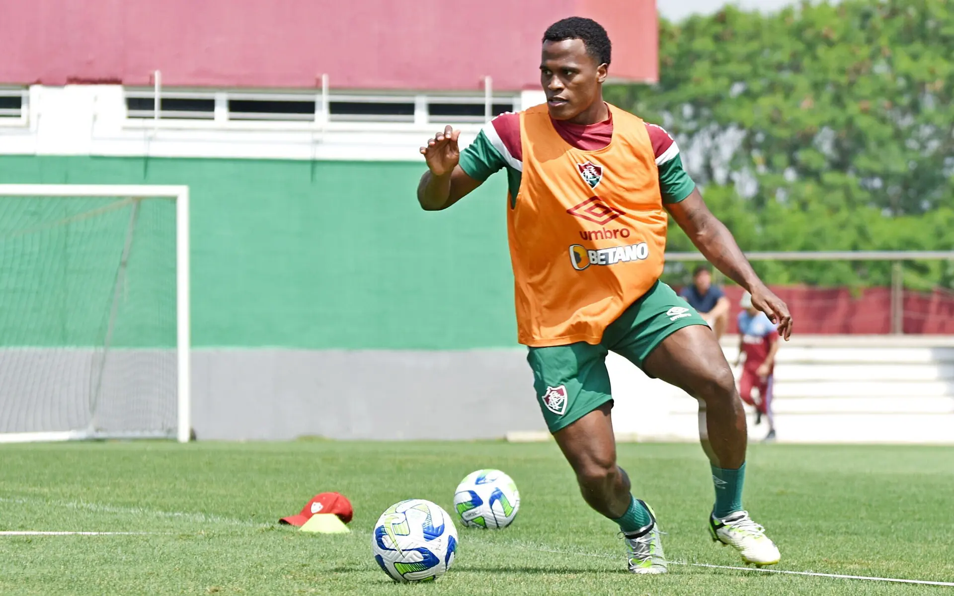 A projeção de Jhon Arias para a partida entre Fluminense e Inter
