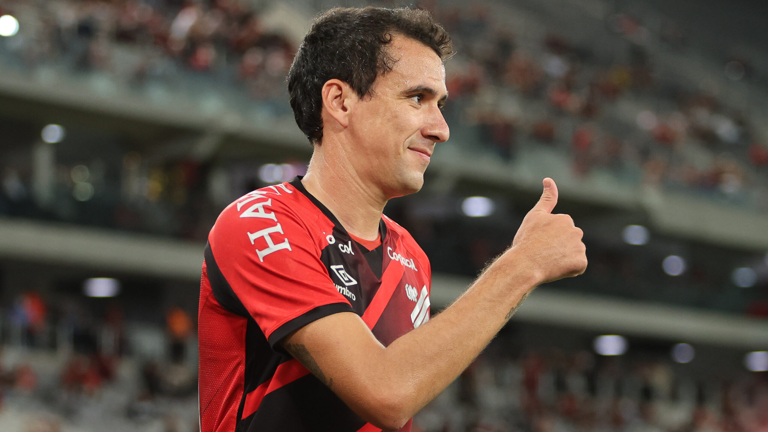 Atacante revela a principal “missão” do Athletico antes de enfrentar o Inter
