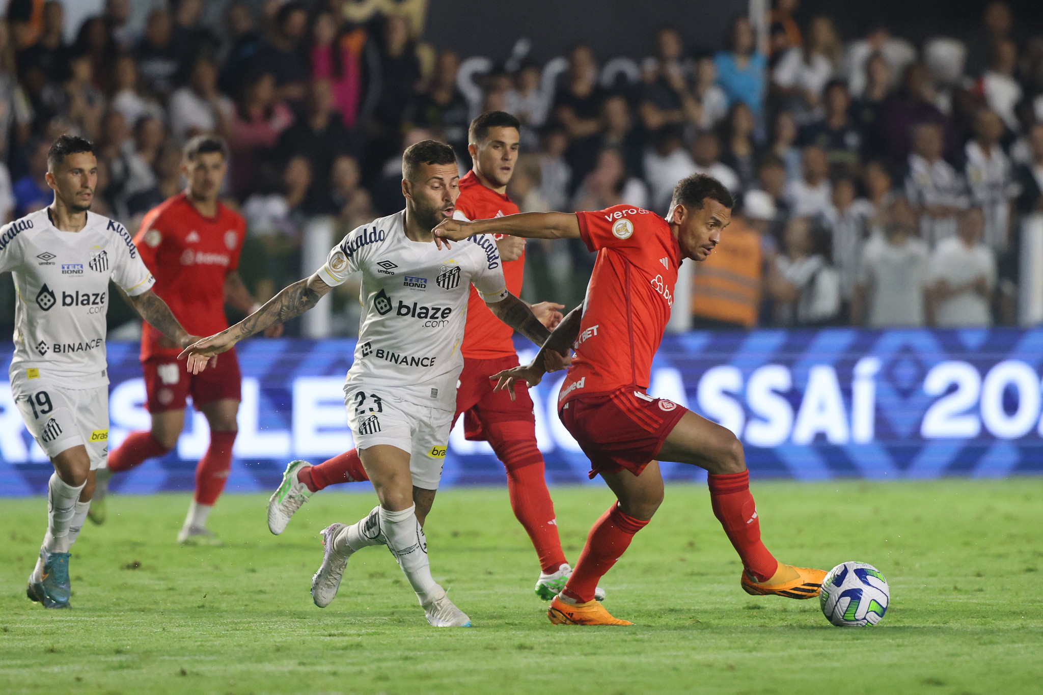 A informação sobre o Santos que dá confiança ao Inter para a partida pelo Brasileirão