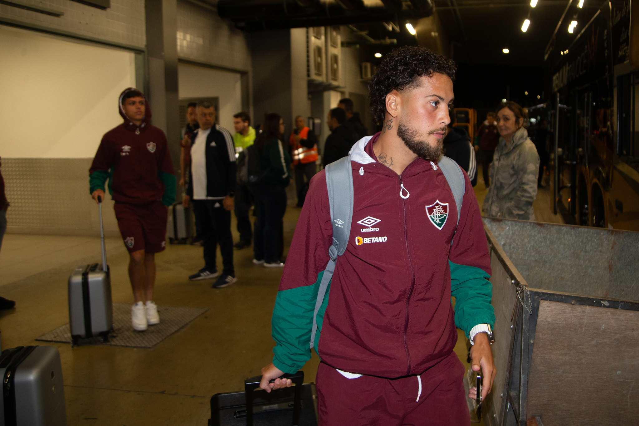 Portal revela interesse do Inter por Guga e André Cury se manifesta