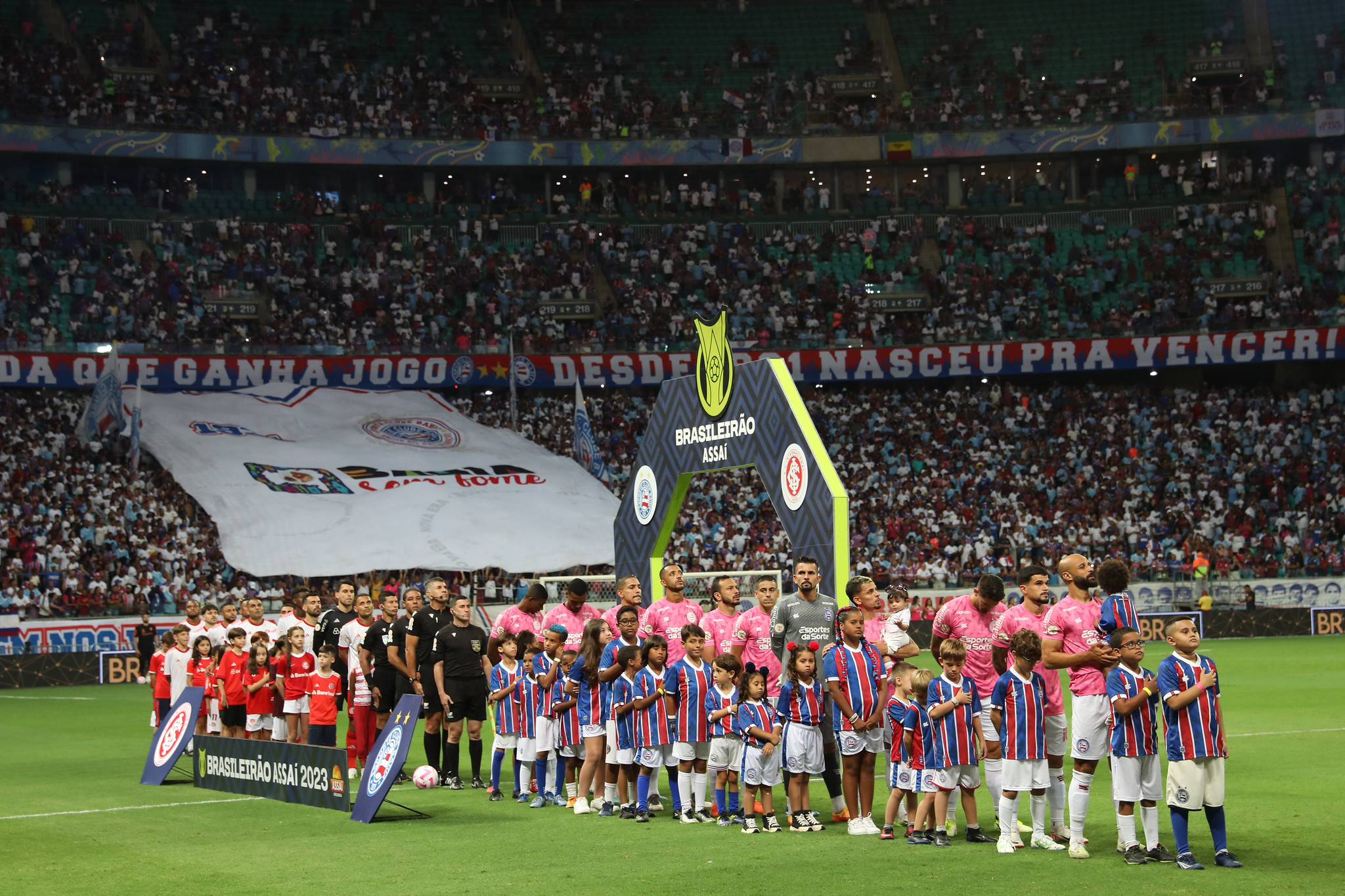 Jogador do Bahia elogia o Inter após a partida pelo Brasileirão