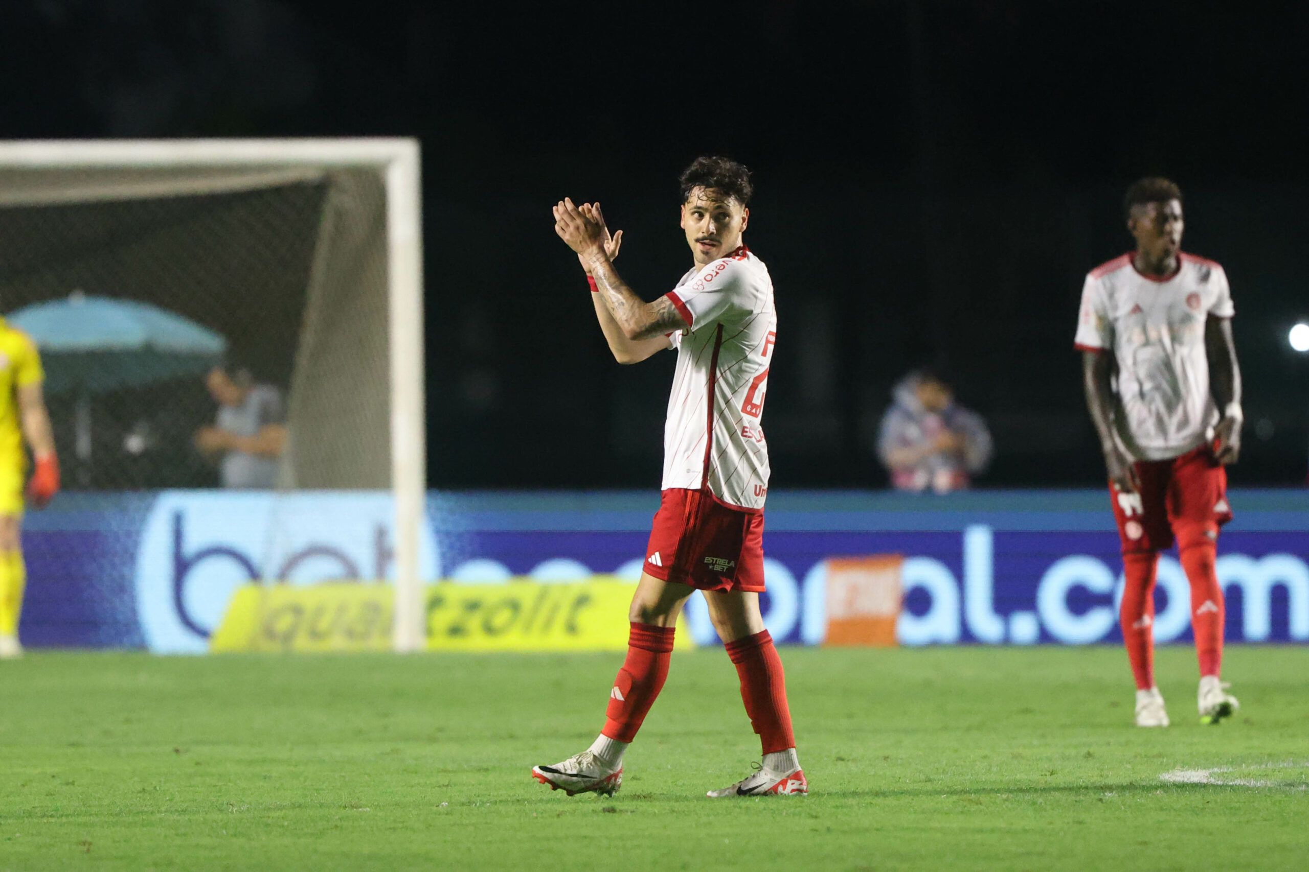 A declaração de Maurício sobre a assistência de Alan Patrick