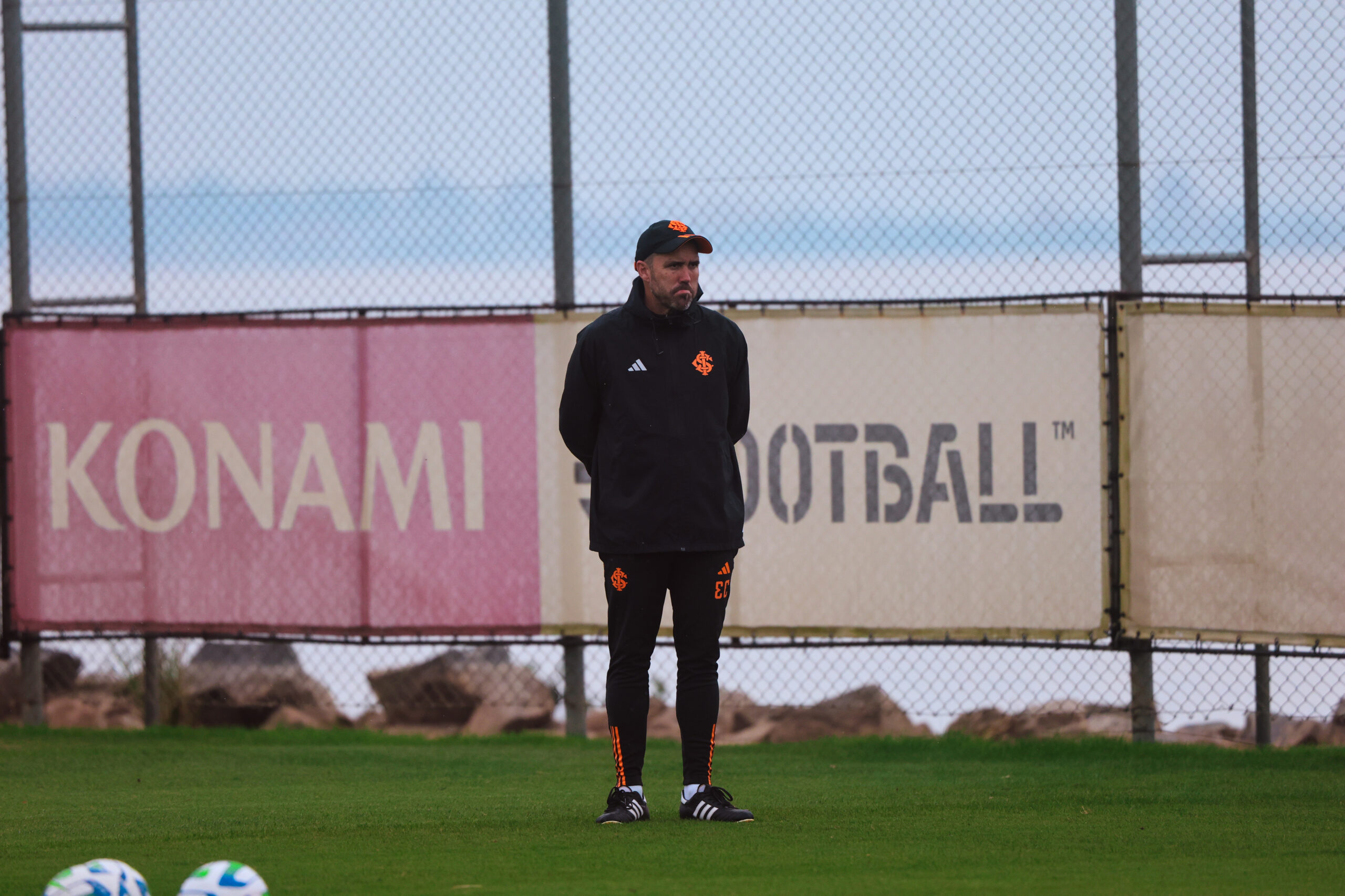 Eduardo Coudet revela o que pretende melhorar no time do Inter