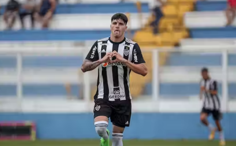 Houve avanço? André Cury responde sobre Issac no Inter