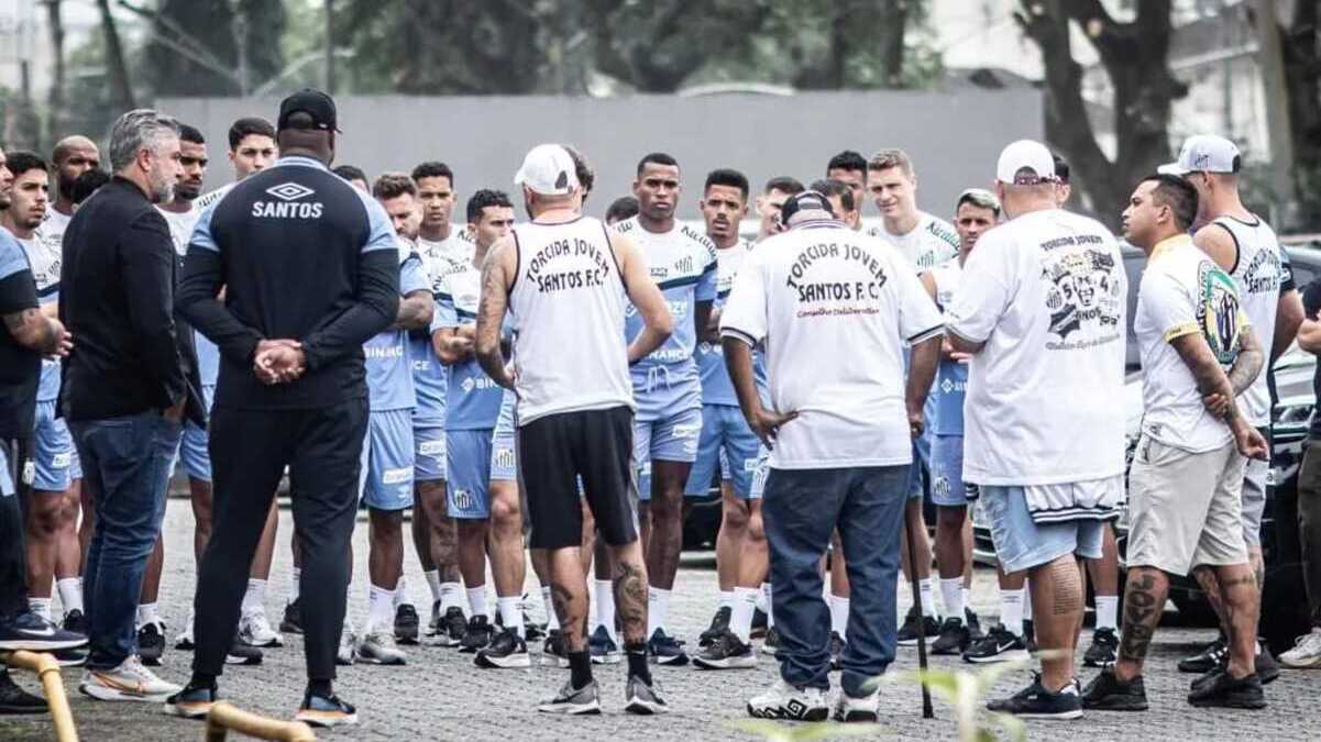 A atitude tomada por uma organizada do Santos após a goleada do Inter