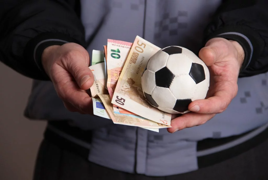 O clube que poderá ser adversário do Inter e está próximo de receber aporte de 100 milhões de dólares para se reforçar