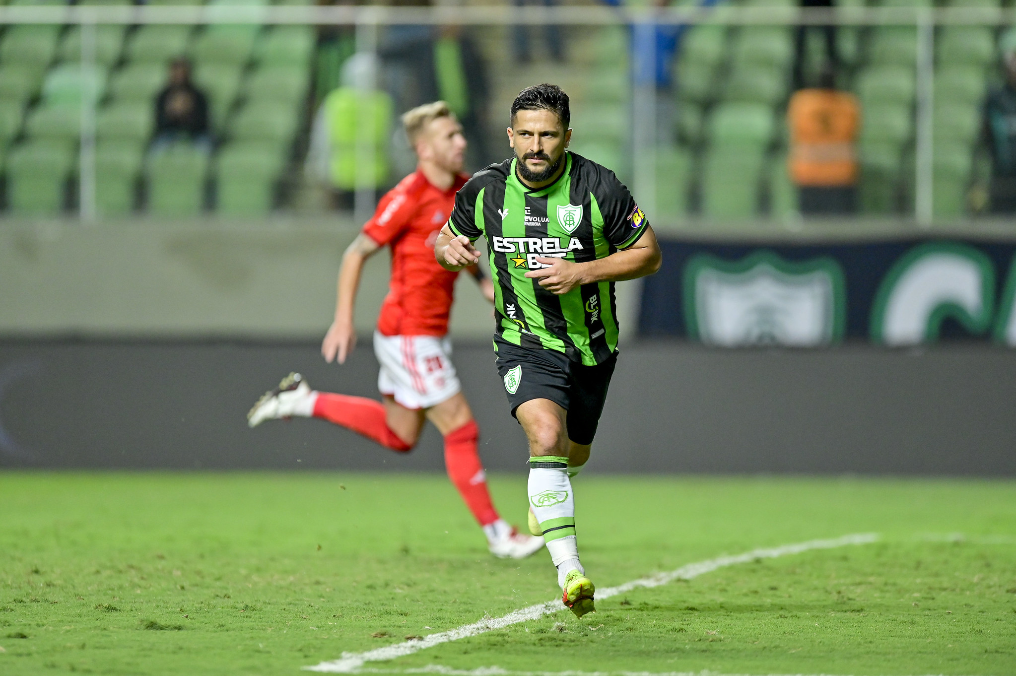 A provocação feita pelo atacante Aloísio, do América-MG, ao Inter