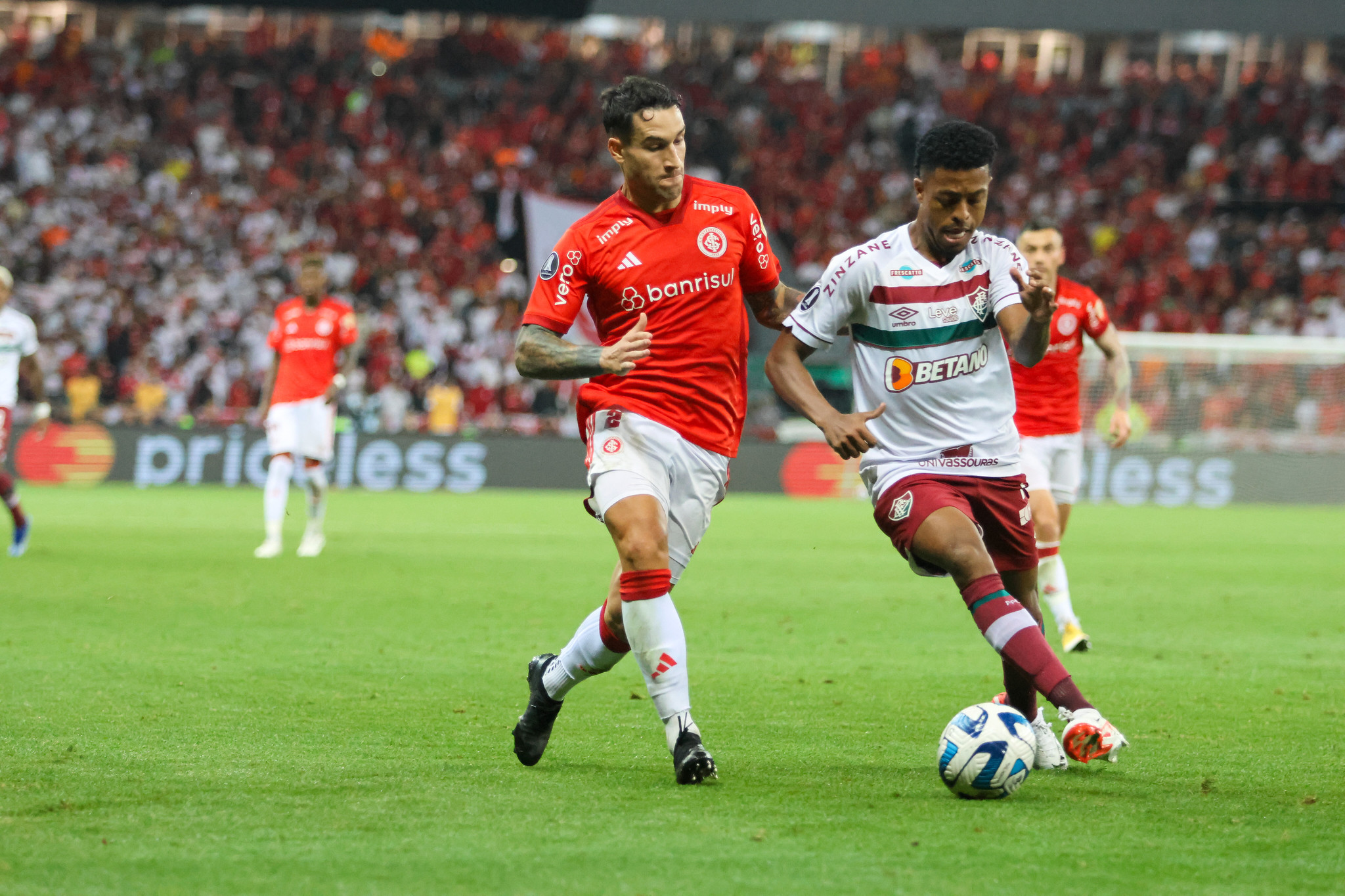 Confira o retrospecto do confronto entre Inter e Fluminense