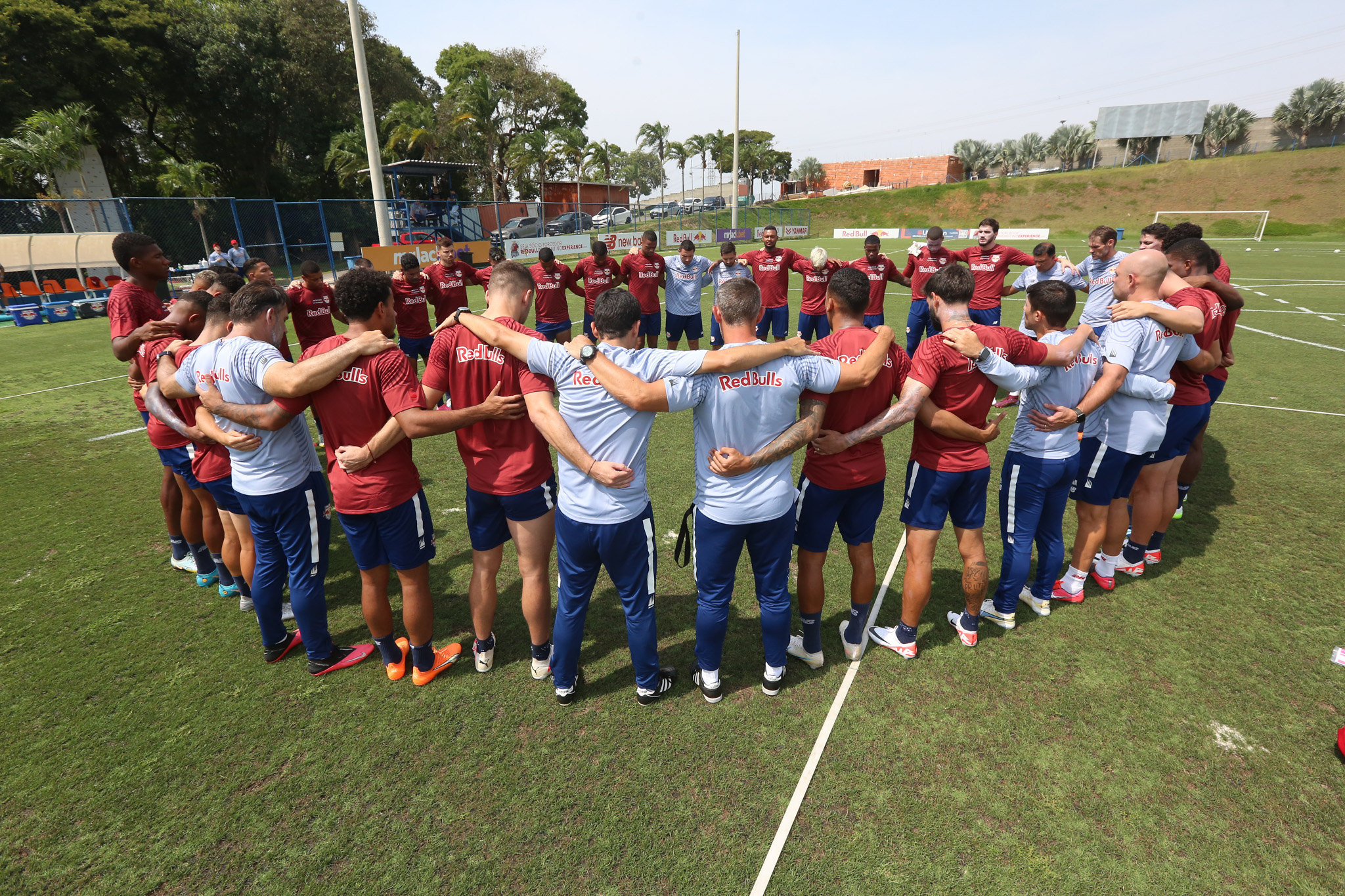 Saiba como o Red Bull Bragantino deve ser escalado para enfrentar o Inter