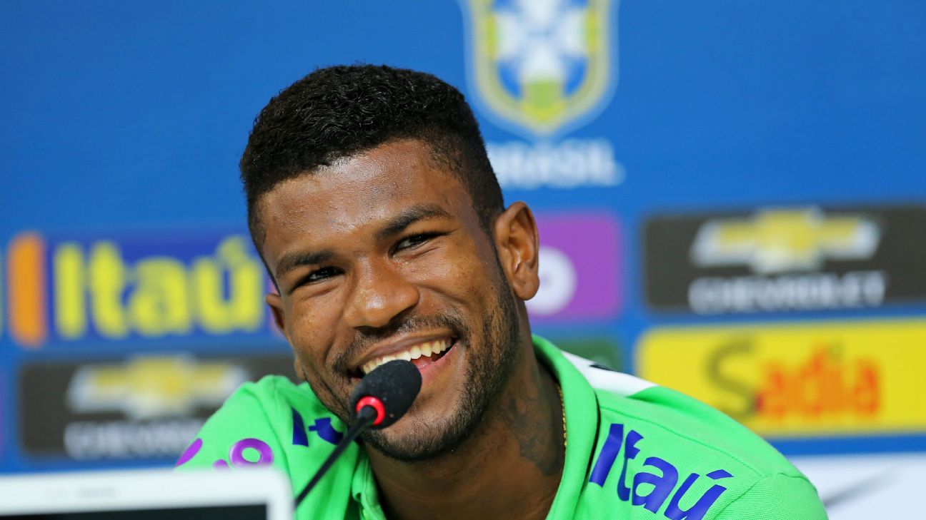 Clube brasileiro acerta a contratação de Geferson, ex-Inter