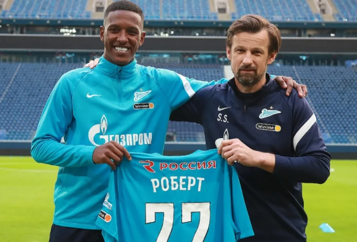 Estafe de Robert Renan diz que direção do Inter precisa agir rápido se não vai perder o jogador