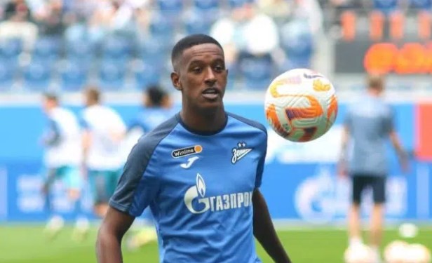 O que disse o auxiliar do Zenit sobre negociar o zagueiro Robert Renan