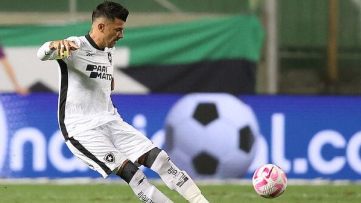 Ex-Inter, Victor Cuesta deixa o Botafogo e acerta com novo clube