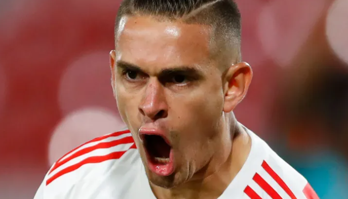 Portal diz que Corinthians tenta dar “chapéu” no Inter por Rafael Santos Borré