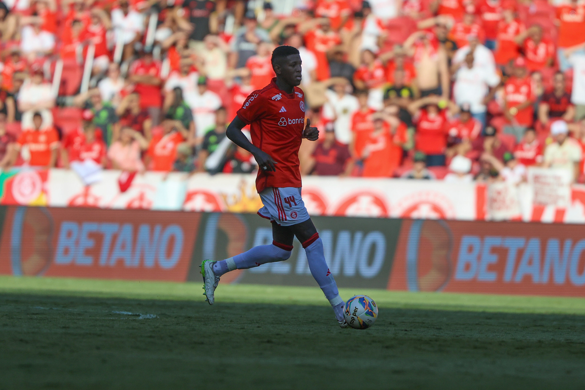 A resposta de Vitão ao ser questionado sobre uma renovação de contrato com o Inter