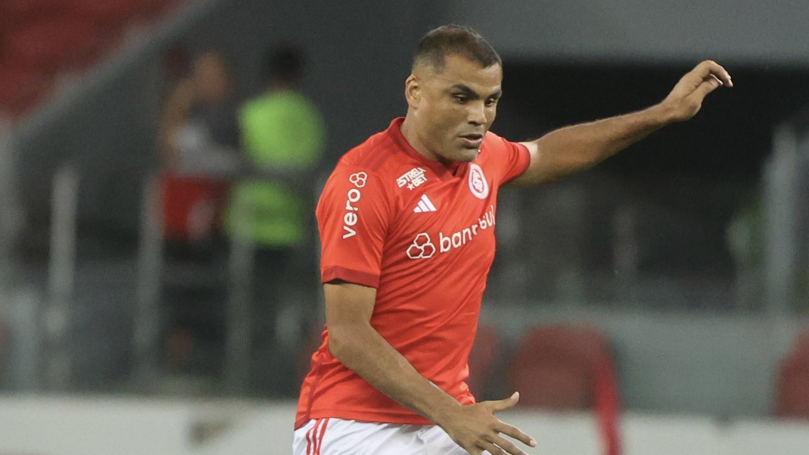Uma informação que preocupa sobre Gabriel Mercado visando o Gre-Nal
