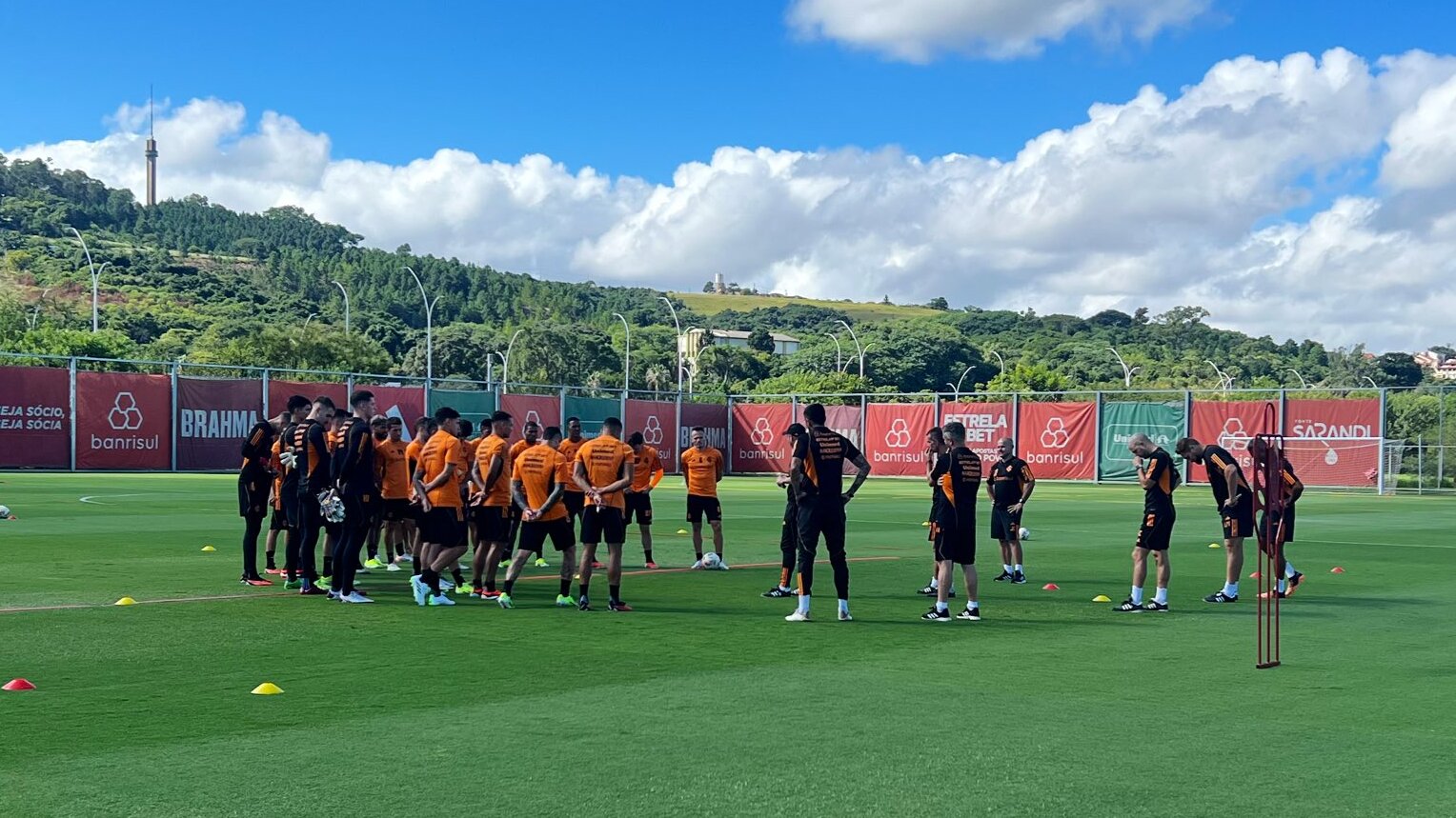 Inter inicia preparação para o Gre-Nal com ausências em treino
