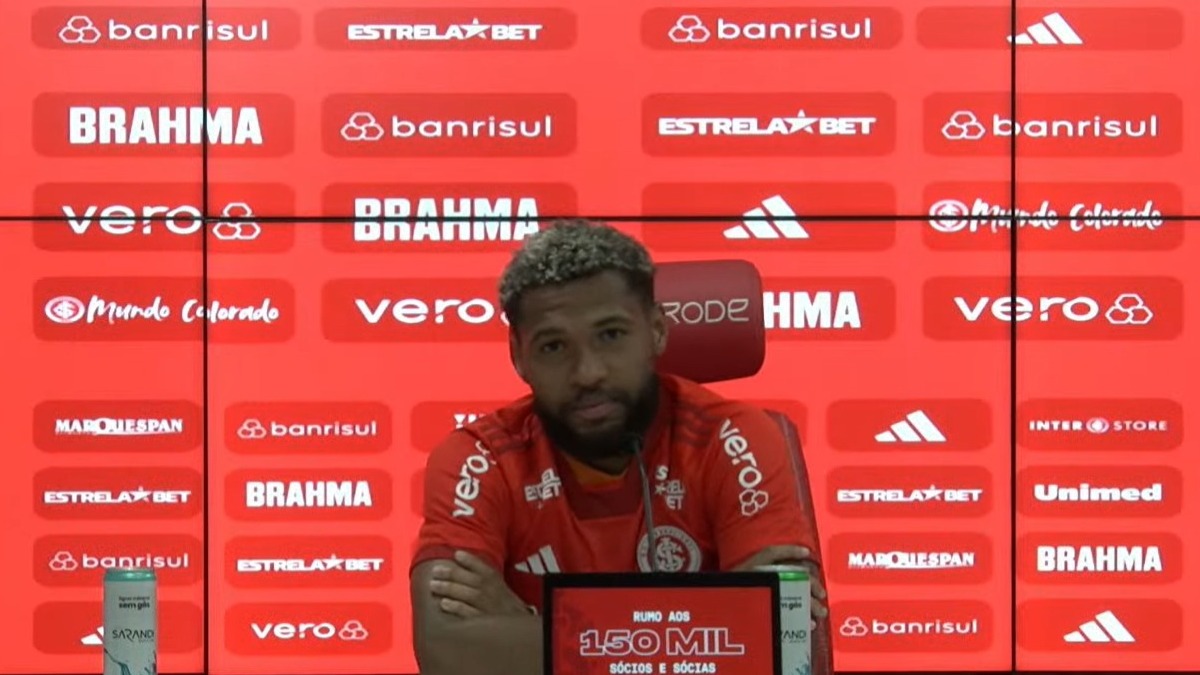 Wesley é apresentado no Inter e revela conversas com Eduardo Coudet