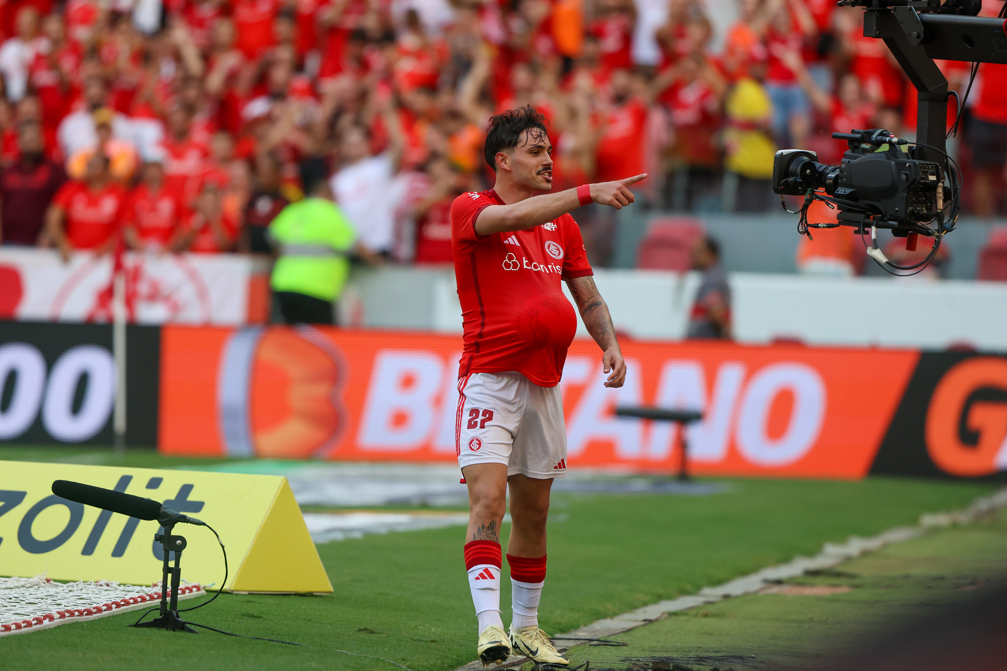 Saiba quem é o jogador sonhado pelo Inter para repor a saída de Mauricio no futuro