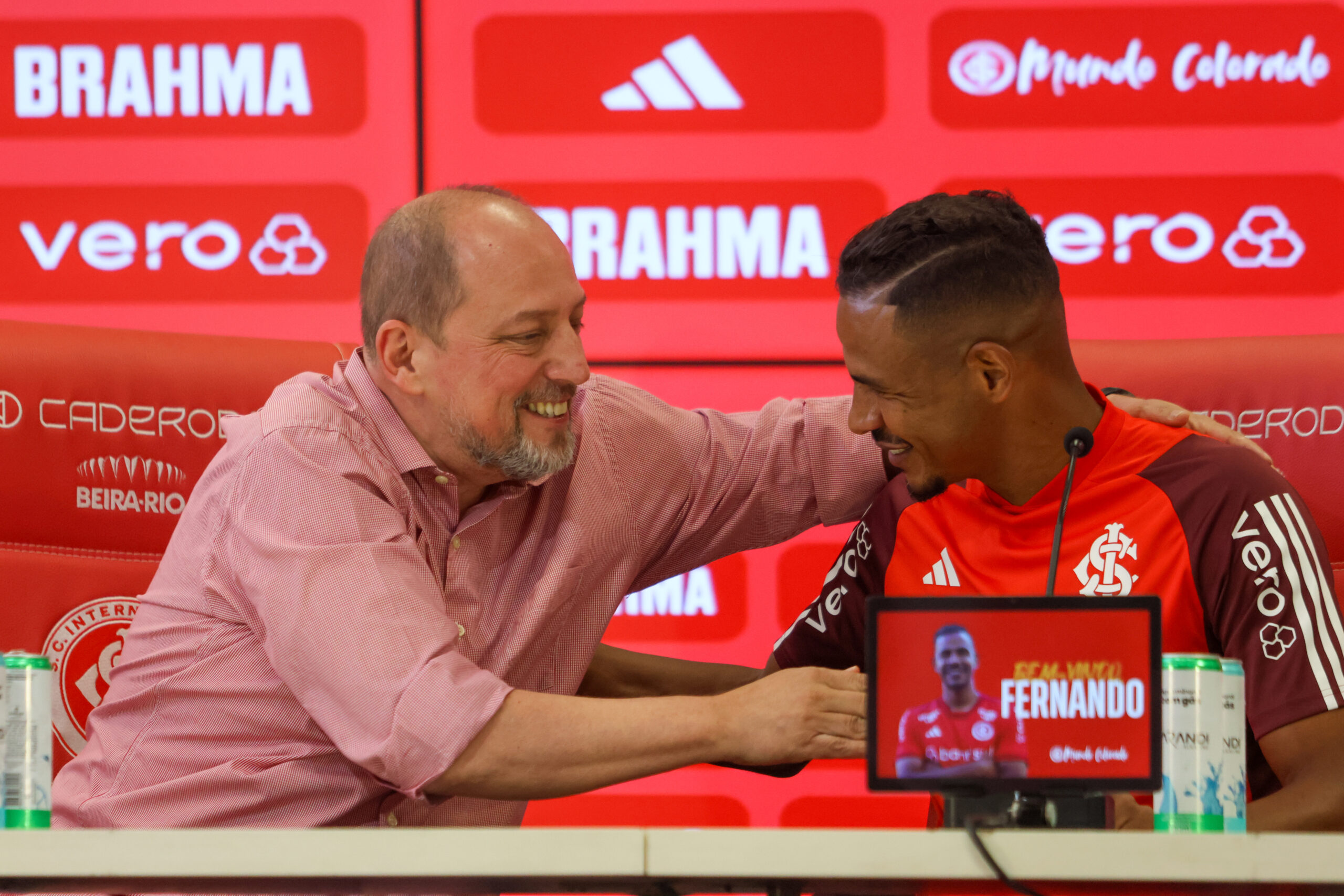 O destaque feito por Alessandro Barcellos sobre a contratação de Fernando