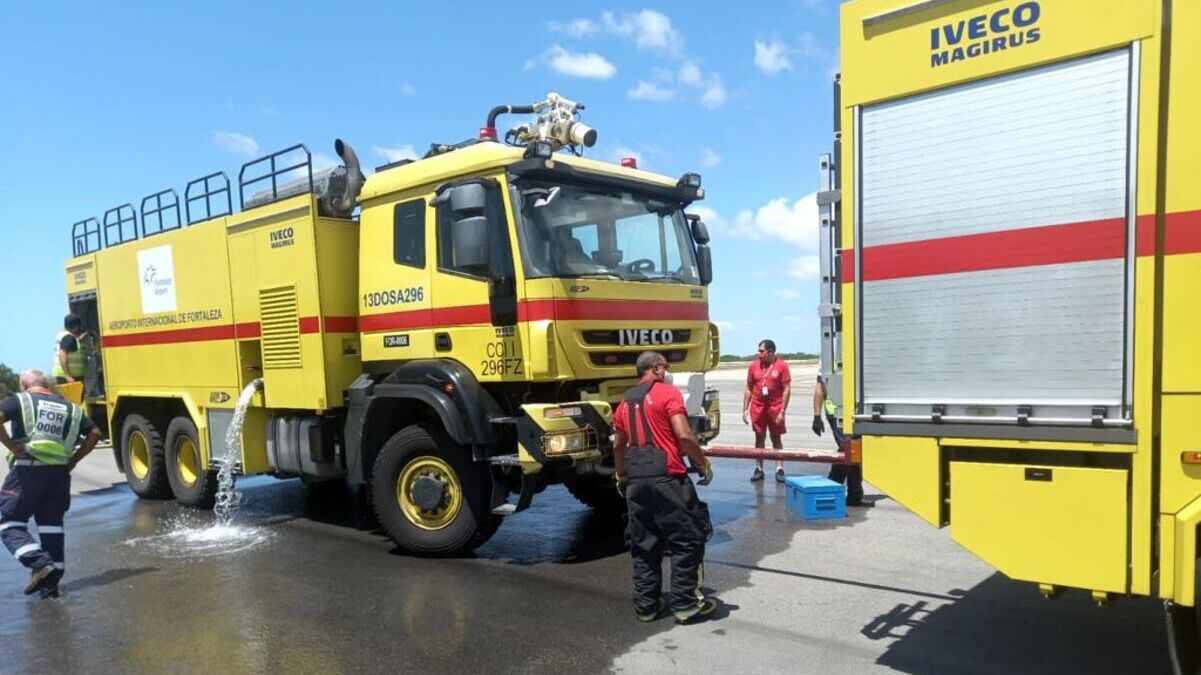 Bombeiros precisaram entrar em ação no desembarque de Rafael Borré; entenda