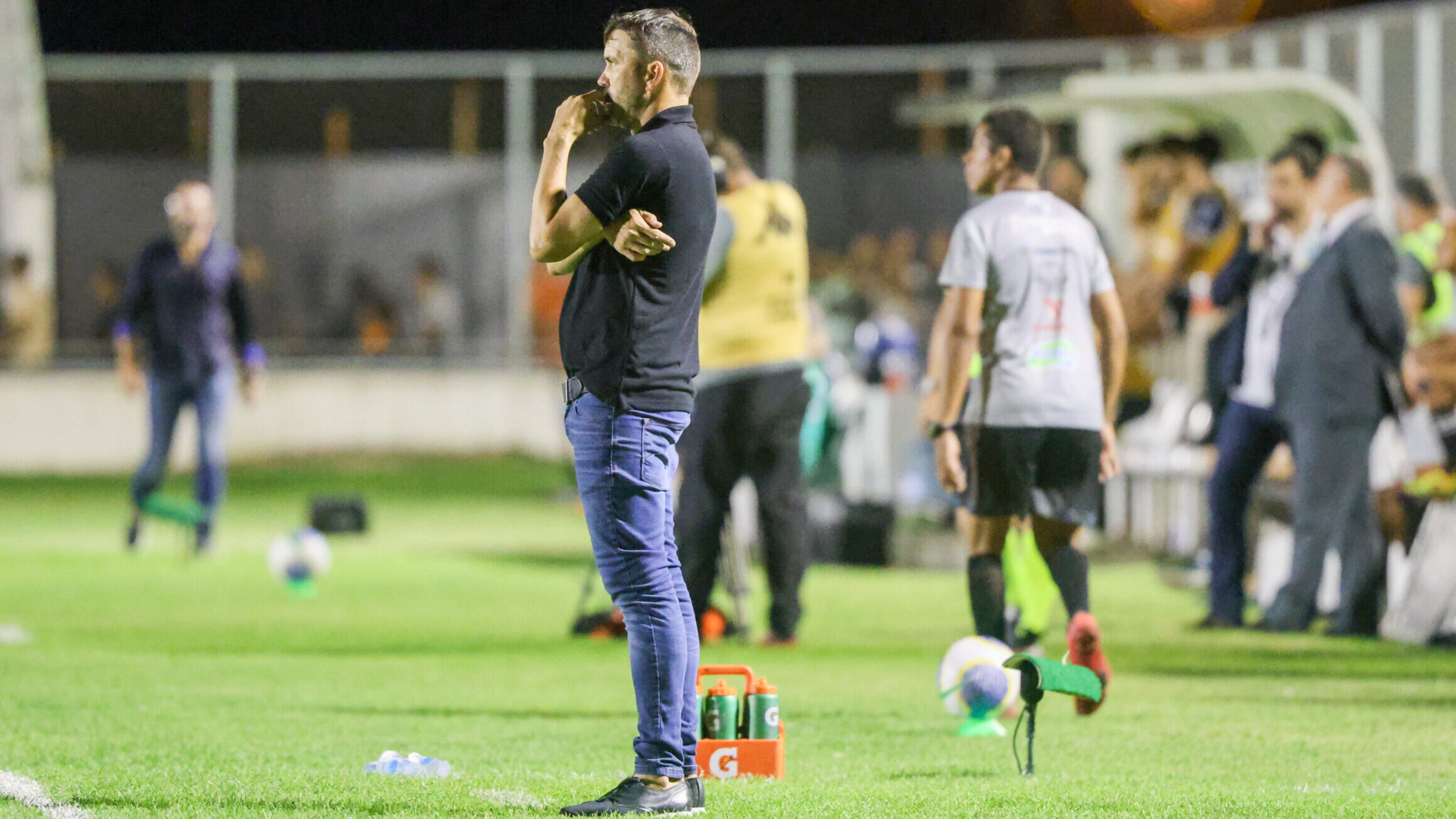 O discurso de Eduardo Coudet ao elenco visando a partida contra o Juventude