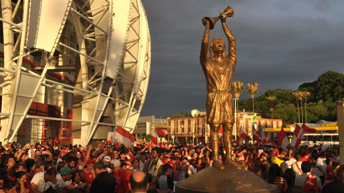 O possível valor para substituir a estátua de Fernandão