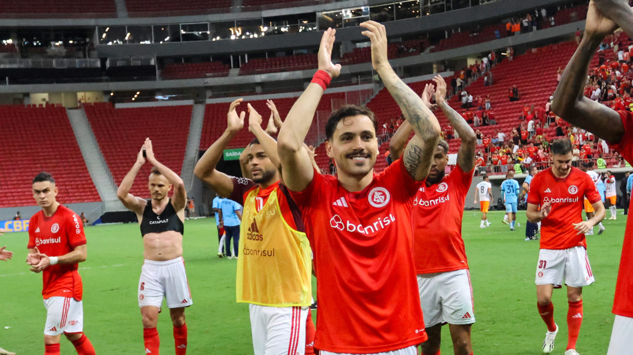 Os quatro jogadores de outros clubes citados por Mauricio em entrevista; confira