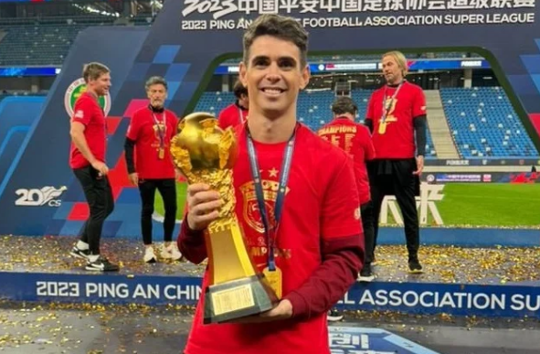 Estafe de Oscar atualiza situação do jogador