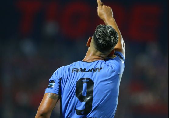 Adversário do Inter na Sul-Americana e com novo treinador, Belgrano goleia no Campeonato Argentino