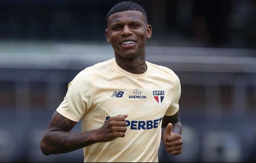 De olho no mercado: Com contrato perto do fim, Arboleda se irrita com o São Paulo