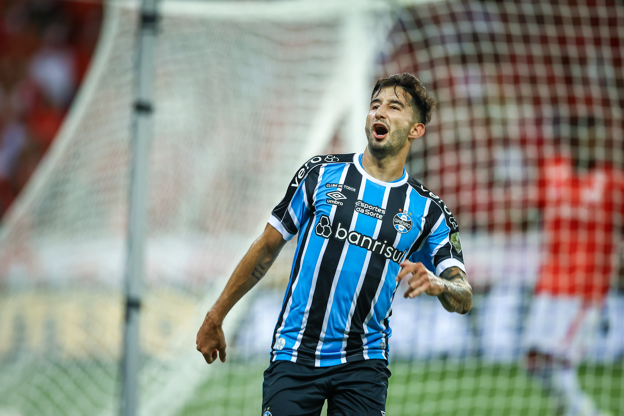 Villasanti provoca o Inter após título do Grêmio no Gauchão