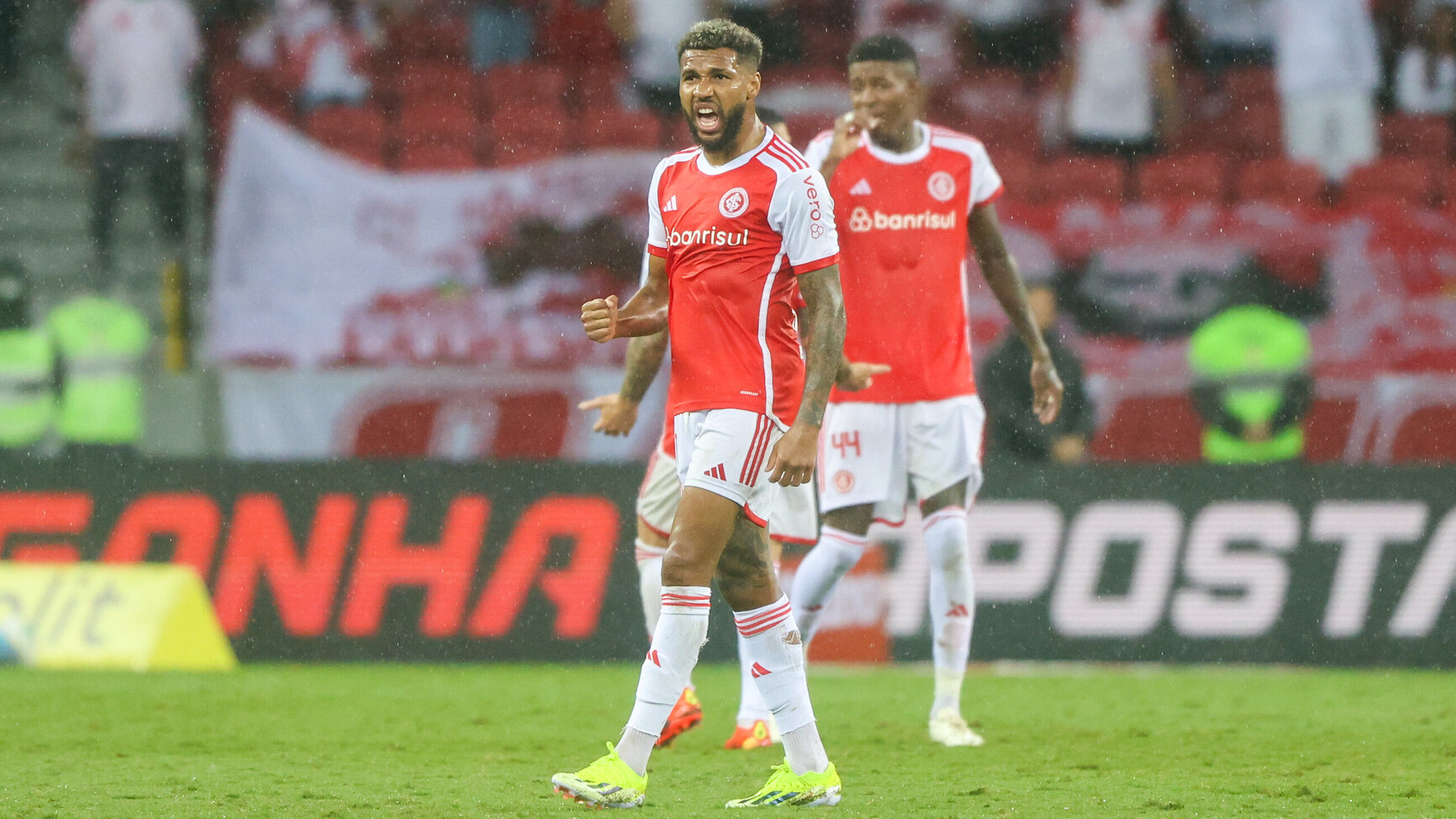 Inter perde posições no Brasileirão após os jogos de sábado; confira