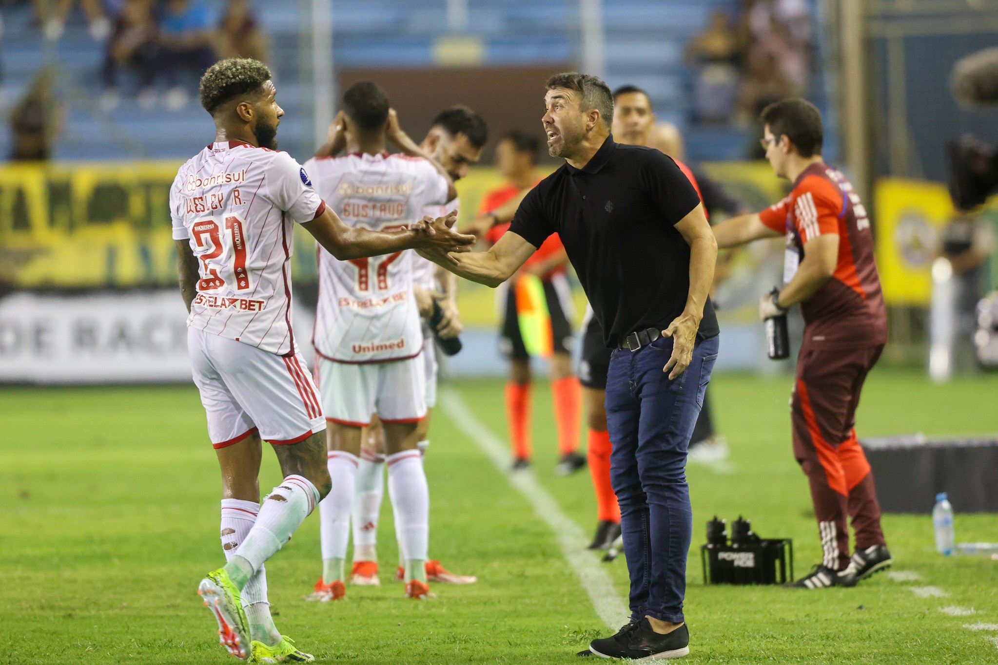 A reclamação de Eduardo Coudet ao avaliar a vitória do Inter contra o Delfín