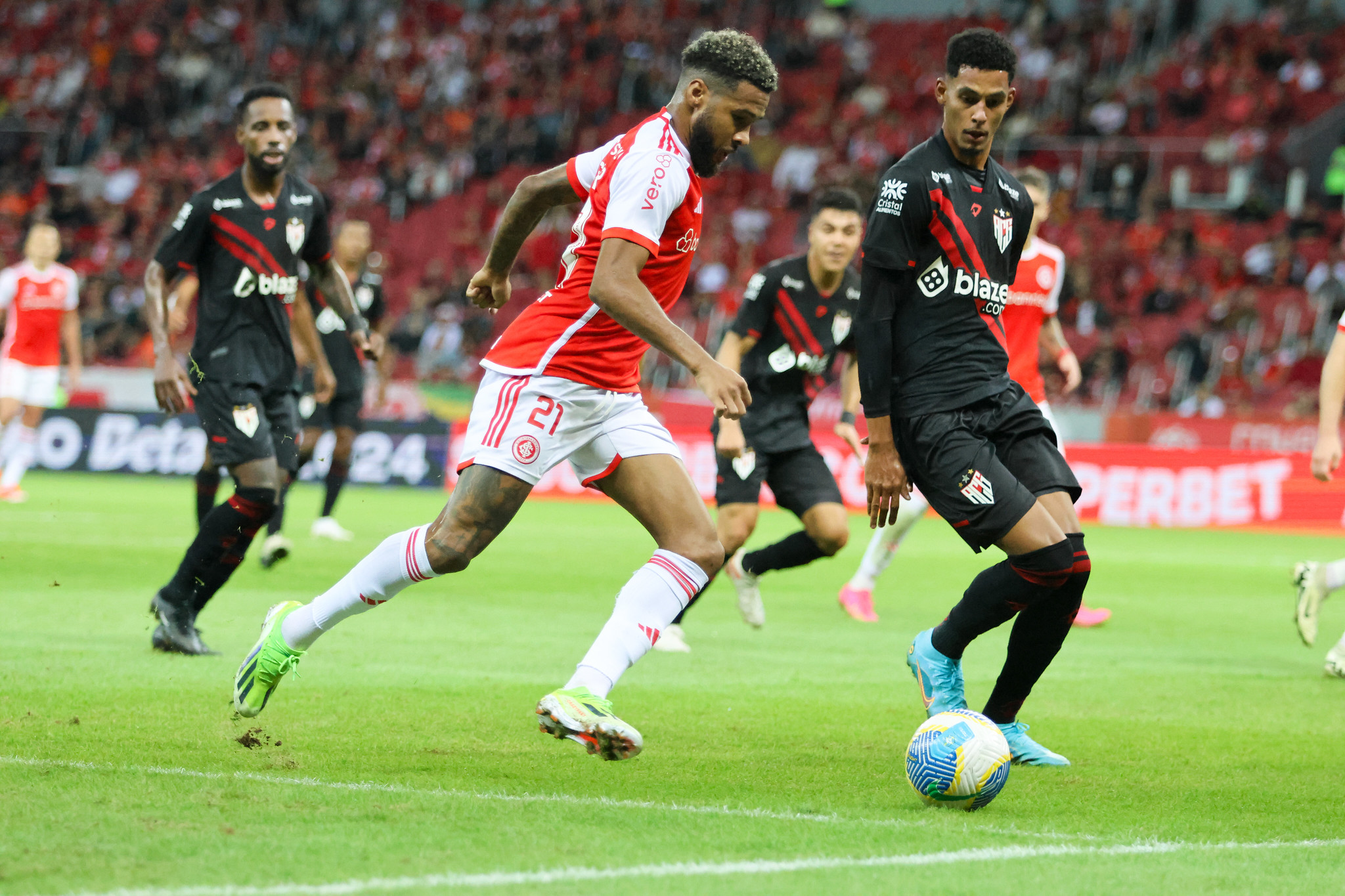 Inter empata com o Atlético-GO no Beira-Rio