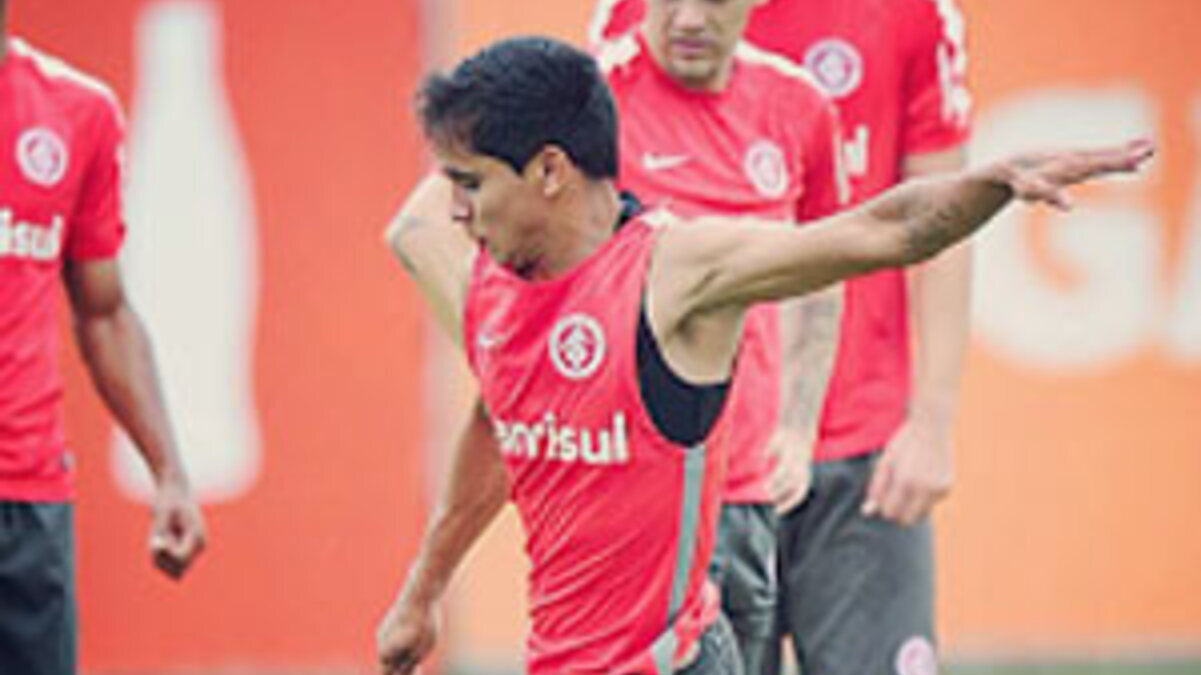 Ex-jogador do Inter desabafa após anunciar aposentadoria aos 26 anos