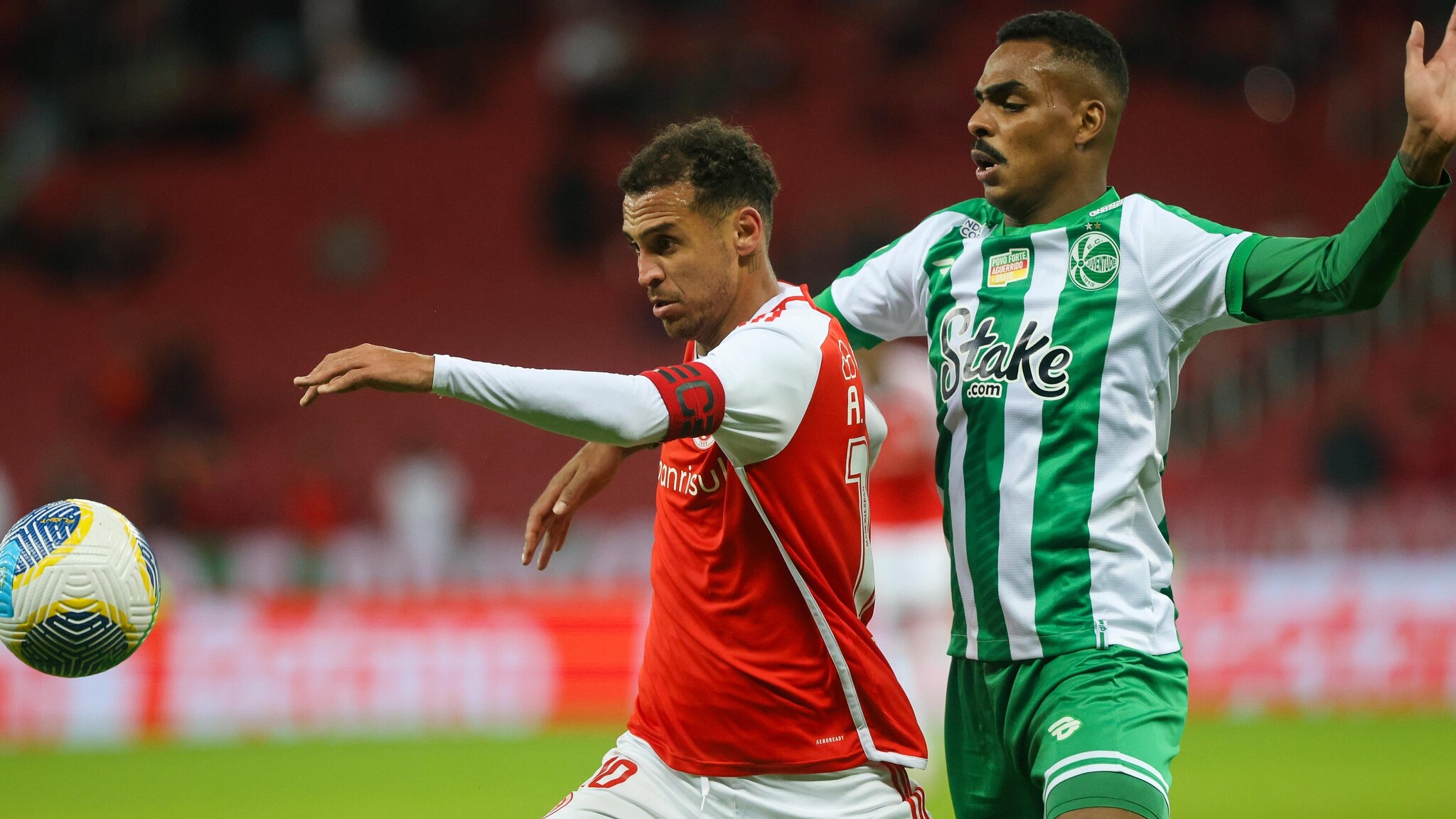 Uma comparação surpreendente envolvendo o Inter e Alan Patrick