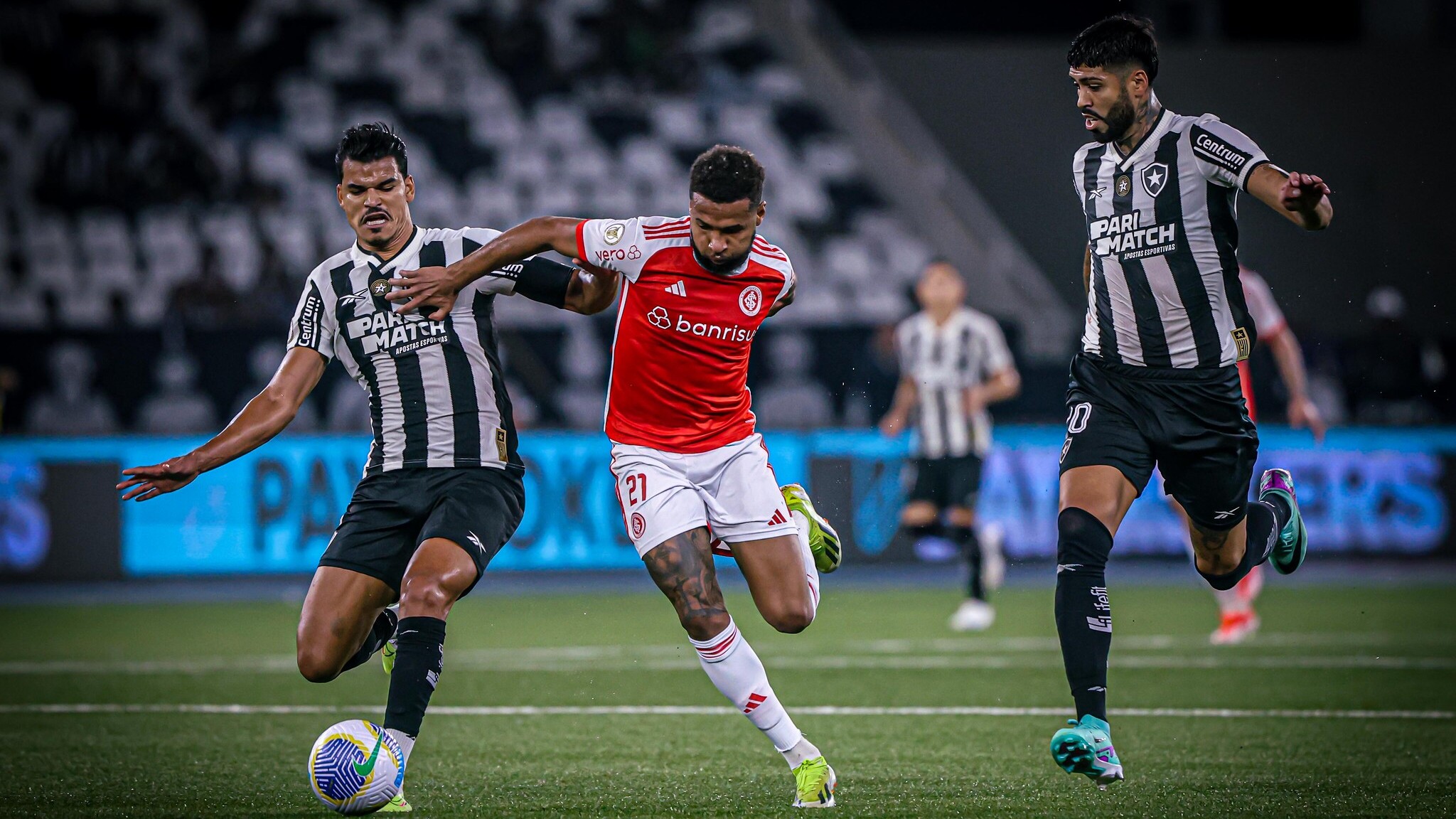 Na estreia de Roger Machado, Inter perde para o Botafogo pelo Brasileirão