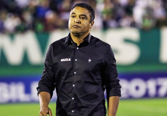 Inter aguarda chegada de Roger Machado para avançar por reforços