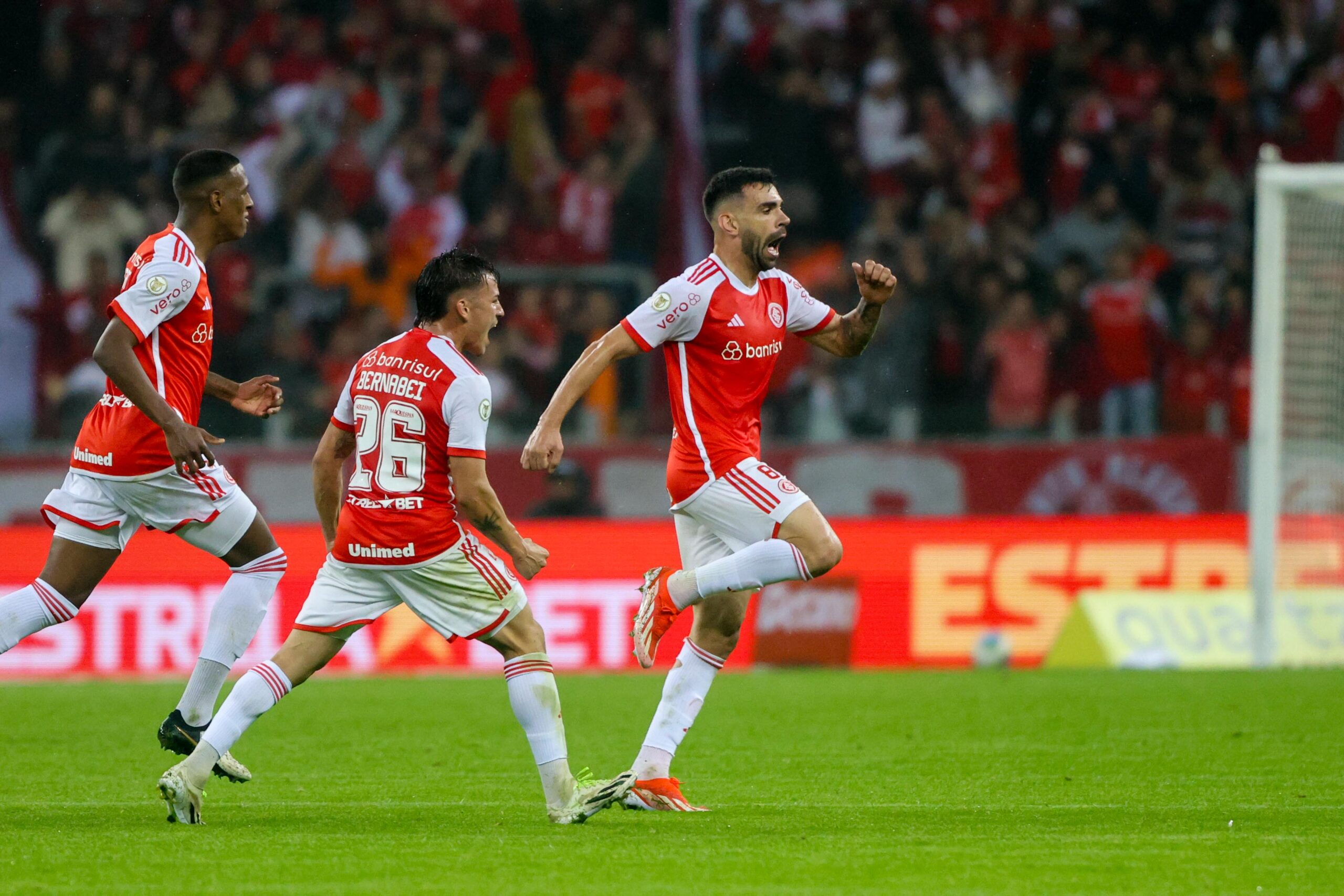 Inter vacila e sofre empate no fim para o Palmeiras