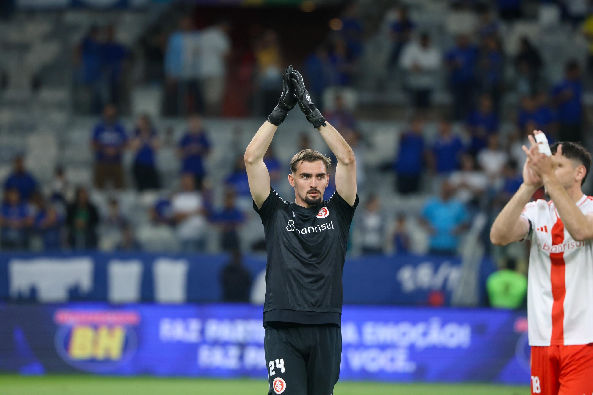 Anthoni salva o Inter contra o Cruzeiro e times empatam no Mineirão