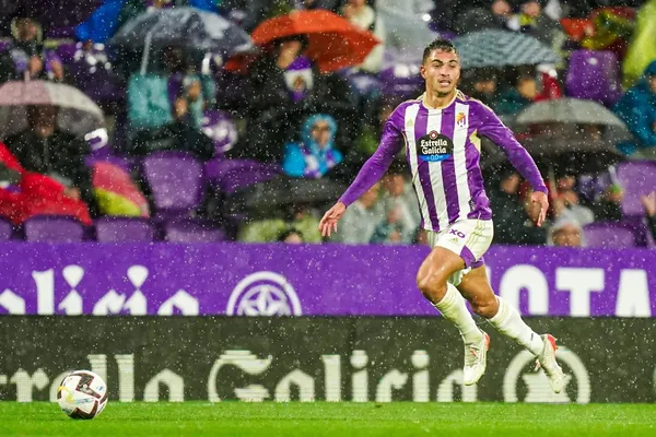 Um nome indicado ao Inter para lateral-direita visando substituir Bustos