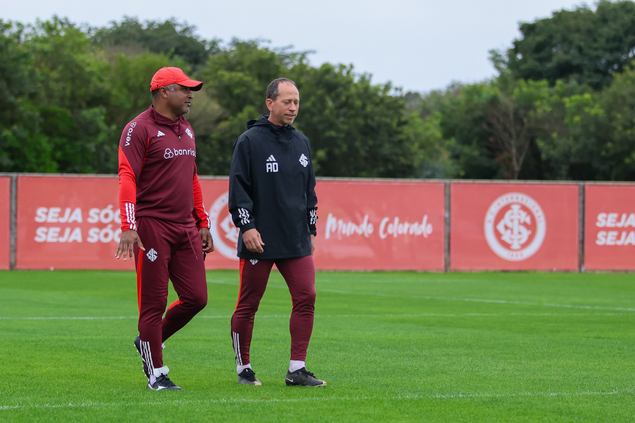 De primeira: O jogador testado por Roger Machado no time do Inter  para a vaga de Gabriel Carvalho